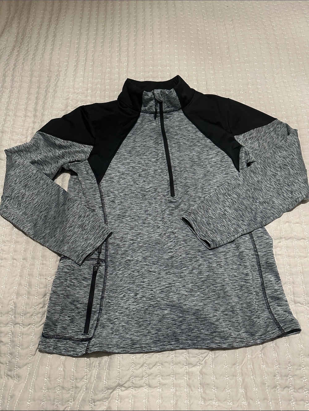Eddie Bauer Women’s Heather Gray and Black Zip-Up Pullover